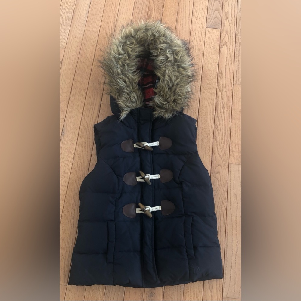 Abercrombie & Fitch Navy Vest with Faux Fur Hood Small Size